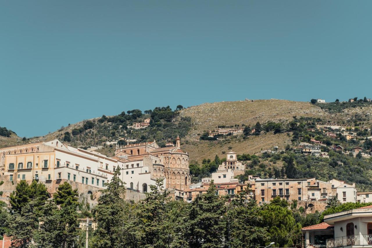 B&B Elvira Al Duomo Monreale Bagian luar foto